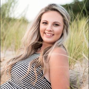 Meet your Posher, Alissa